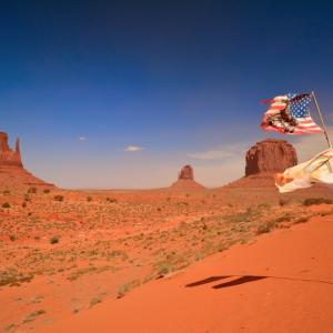 Monument Valley flags - © Nandy